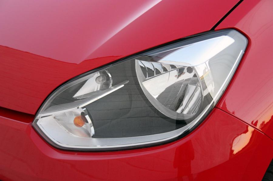  Volkswagen up! 2011 года  (фото 96 из 173)